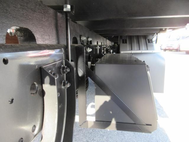 MITSUBISHI FUSOU FIGHTER 2025