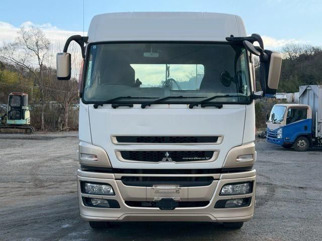 MITSUBISHI FUSOU SUPER GREAT 2018