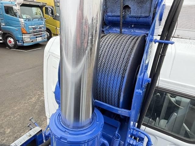 MITSUBISHI CANTER 2005