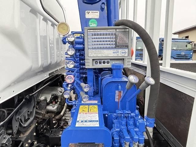 MITSUBISHI CANTER 2005