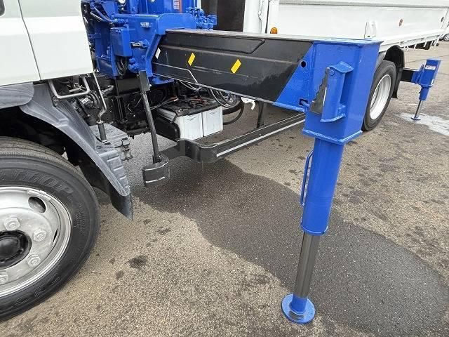 MITSUBISHI CANTER 2005