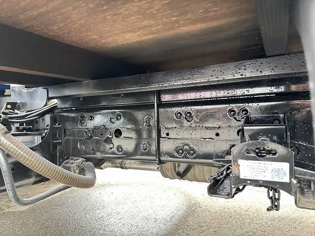 MITSUBISHI CANTER 2005