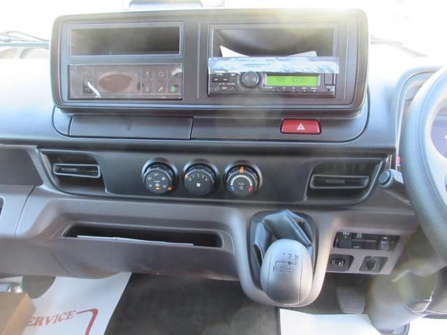 MITSUBISHI CANTER 2025