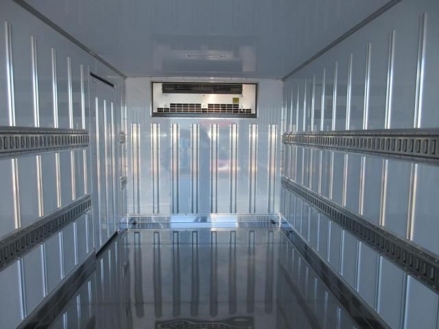 MITSUBISHI CANTER 2025