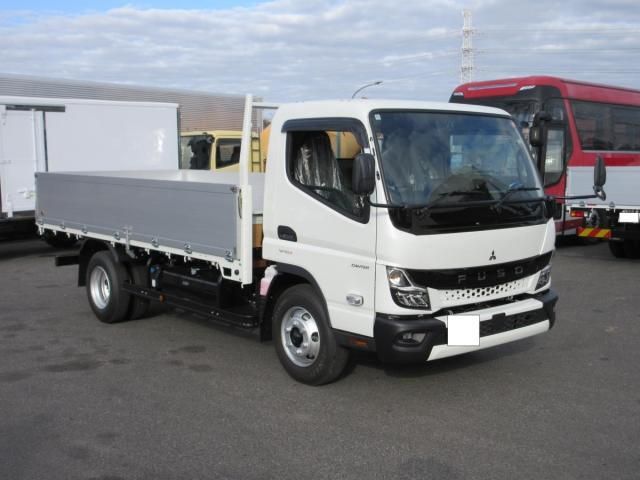 MITSUBISHI CANTER 2025