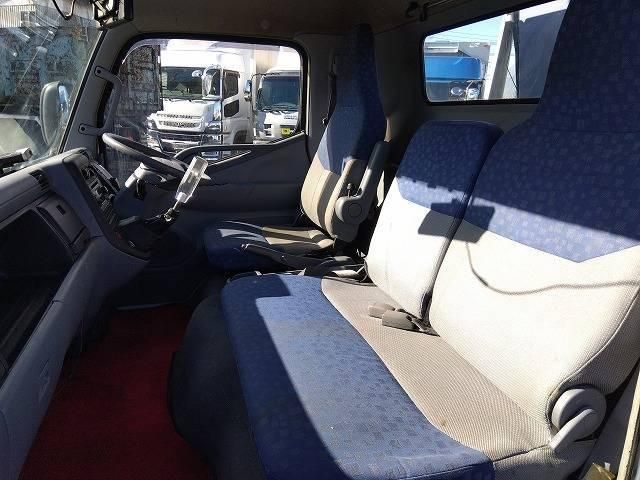 MITSUBISHI CANTER 2003