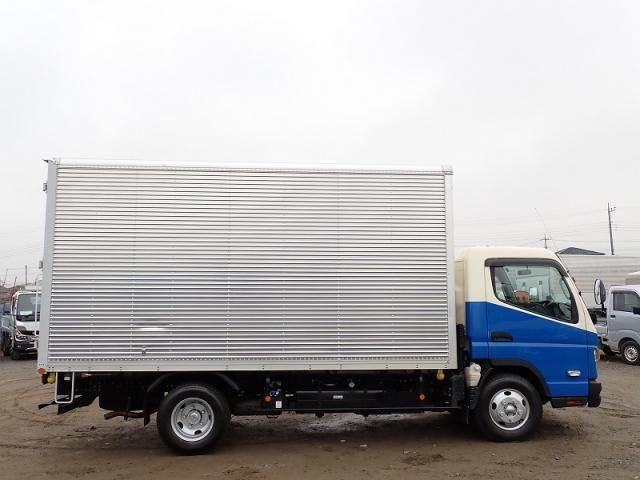 MITSUBISHI CANTER 2021