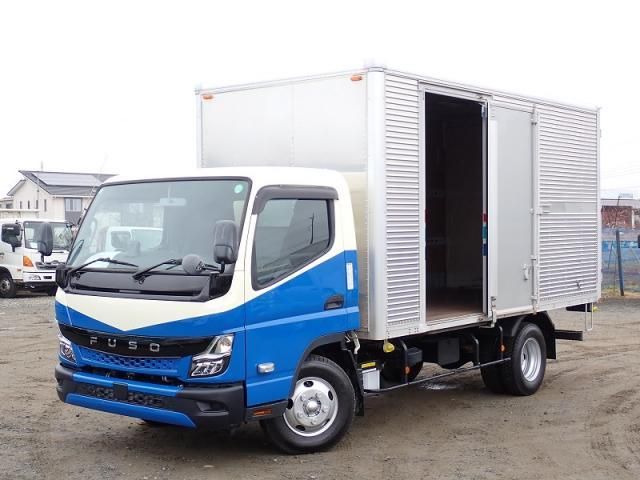 MITSUBISHI CANTER 2021