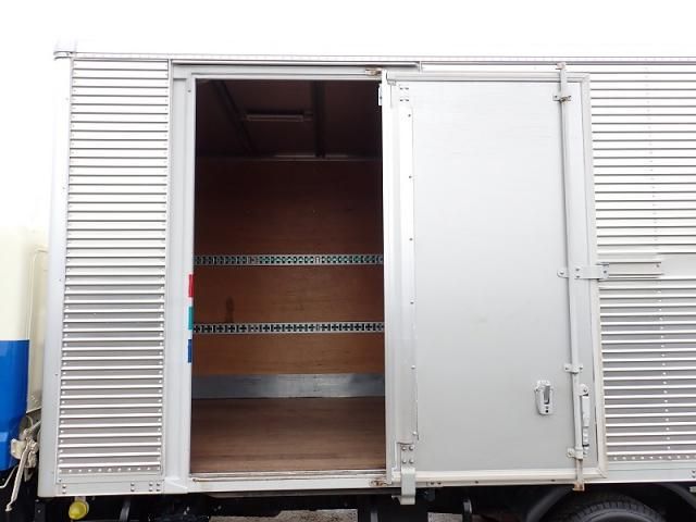 MITSUBISHI CANTER 2021