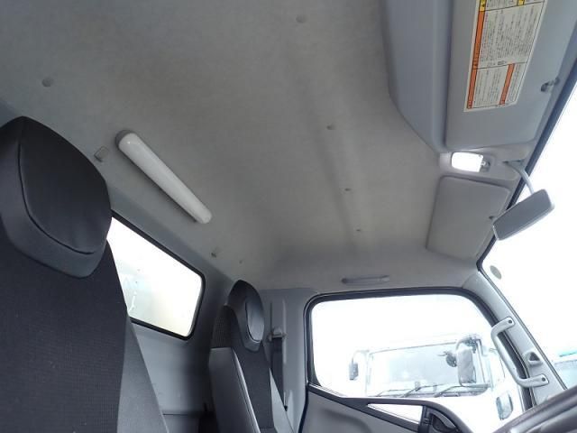 MITSUBISHI CANTER 2021