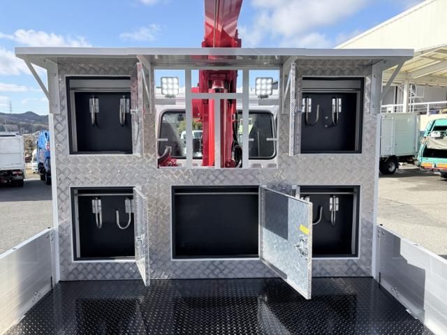 MITSUBISHI FUSOU FIGHTER 2024