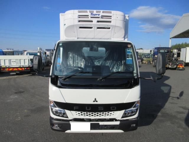 MITSUBISHI CANTER 2025