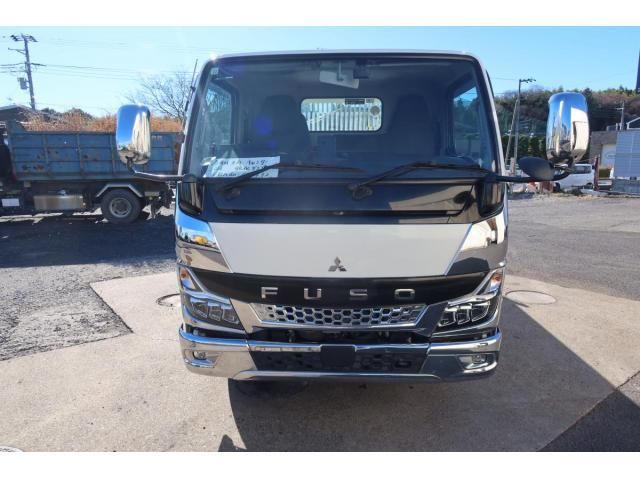 MITSUBISHI CANTER 2021