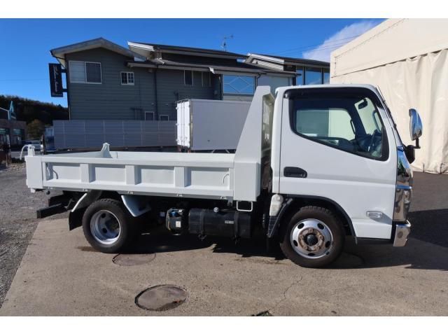 MITSUBISHI CANTER 2021