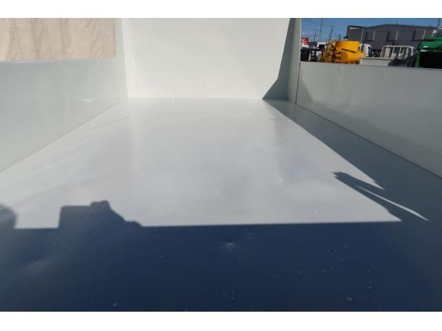 MITSUBISHI CANTER 2021