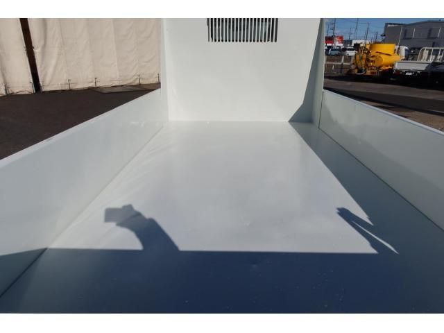 MITSUBISHI CANTER 2021