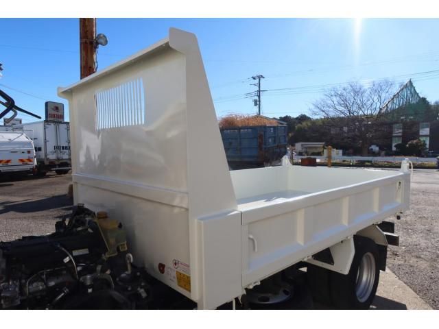 MITSUBISHI CANTER 2021