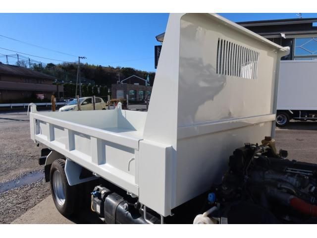 MITSUBISHI CANTER 2021