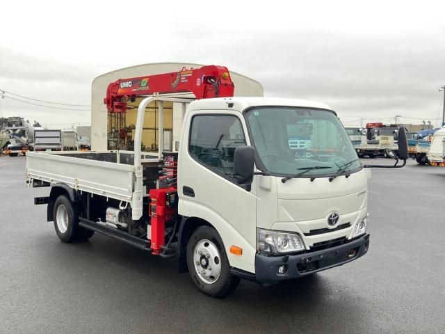 TOYOTA DYNA 2022