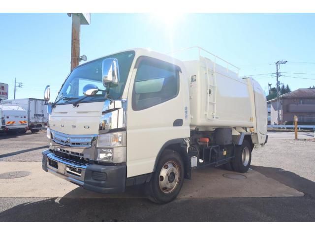 MITSUBISHI CANTER 2016