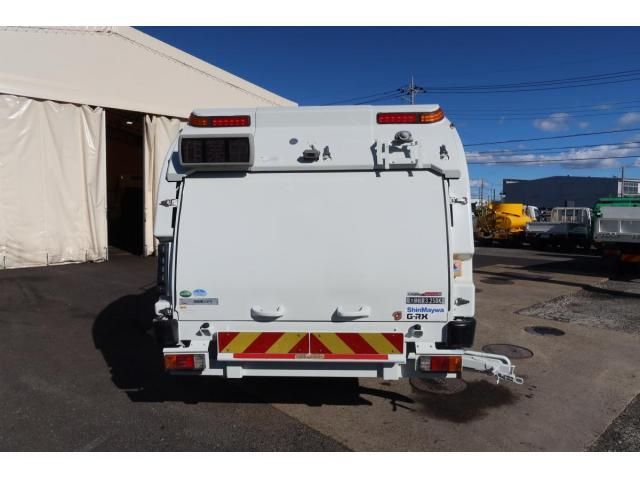 MITSUBISHI CANTER 2016