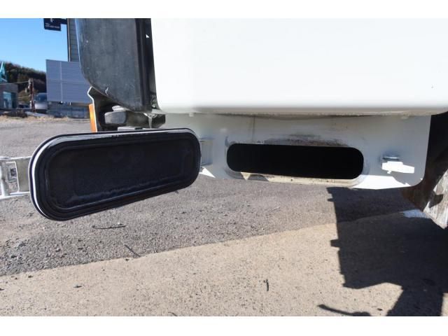 MITSUBISHI CANTER 2016