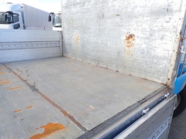 MITSUBISHI FUSOU FIGHTER 2012