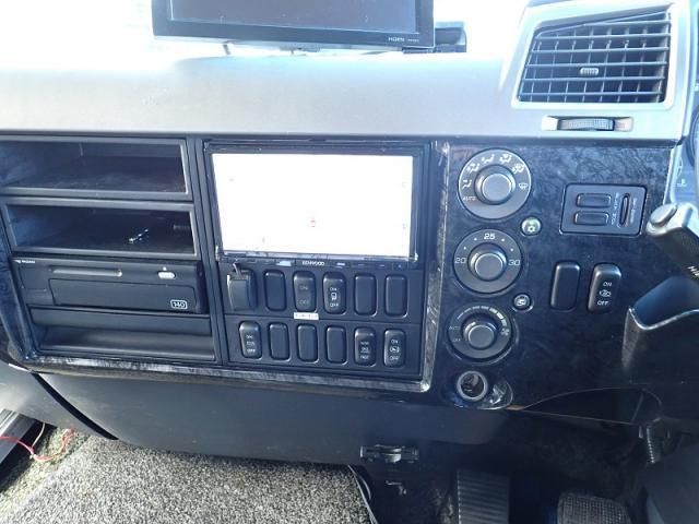 MITSUBISHI FUSOU FIGHTER 2012