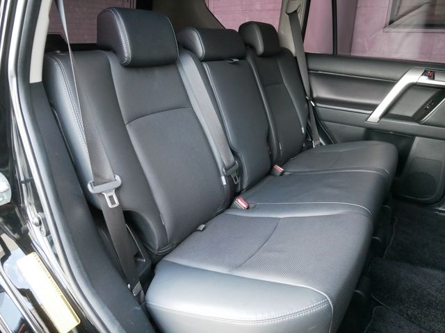 TOYOTA LANDCRUISER PRADO 2021