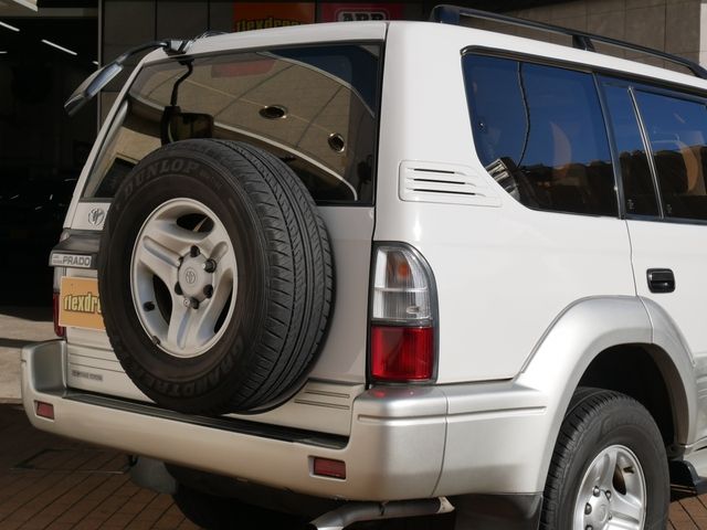 TOYOTA LANDCRUISER PRADO 2002
