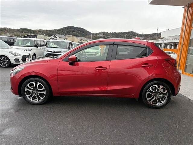 MAZDA DEMIO 2015