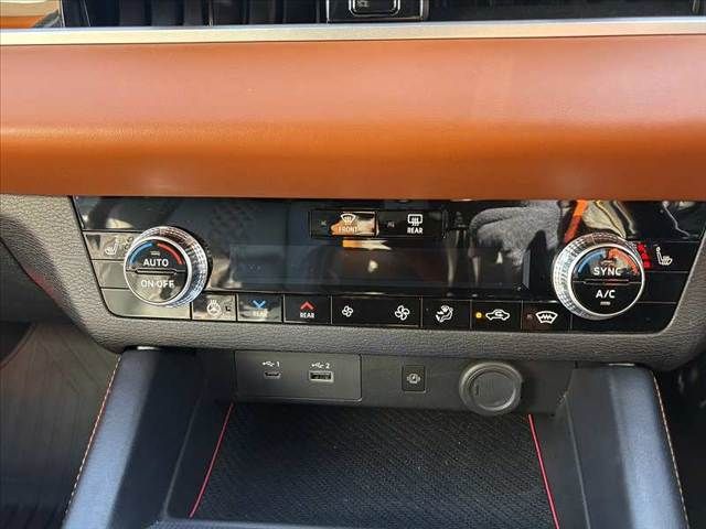 MITSUBISHI OUTLANDER PHEV 2023