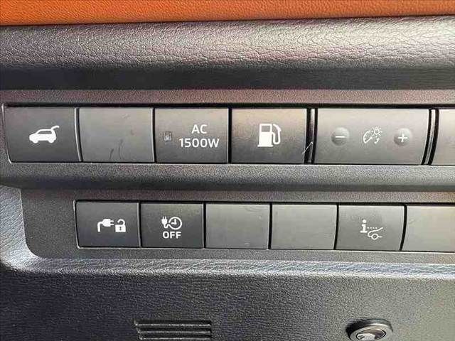 MITSUBISHI OUTLANDER PHEV 2023