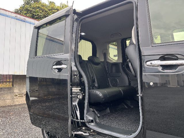 HONDA N BOX CUSTOM 2017