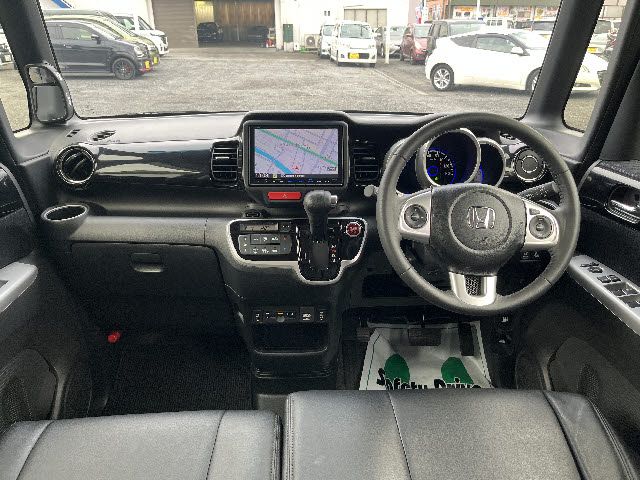 HONDA N BOX CUSTOM 2017