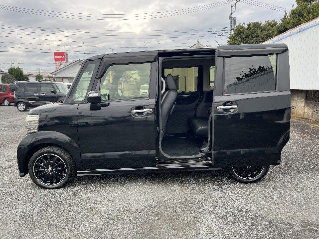 HONDA N BOX CUSTOM 2017