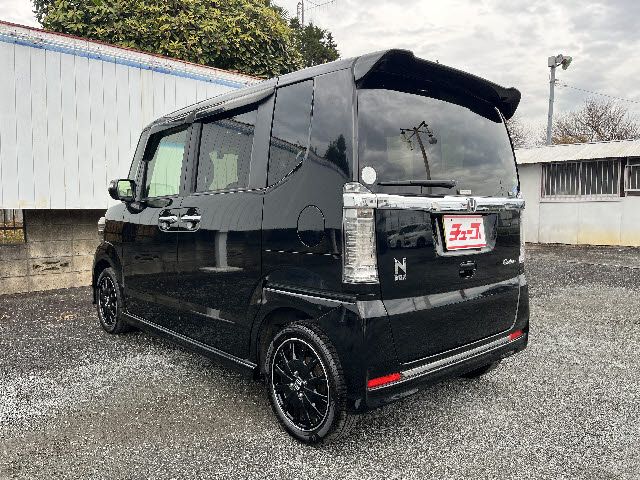 HONDA N BOX CUSTOM 2017