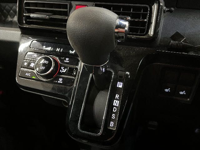 DAIHATSU TANTO CUSTOM 2021