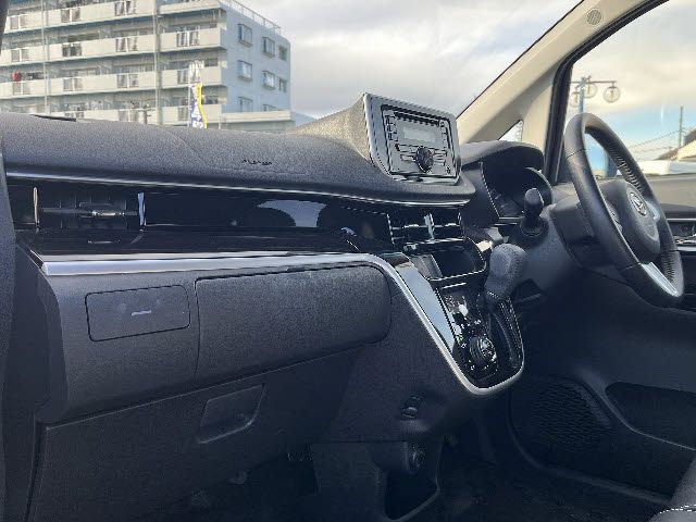 DAIHATSU MOVE CUSTOM 2020