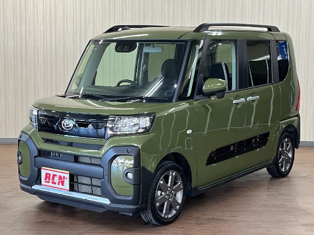 DAIHATSU TANTO FAN CROSS 4WD 2024