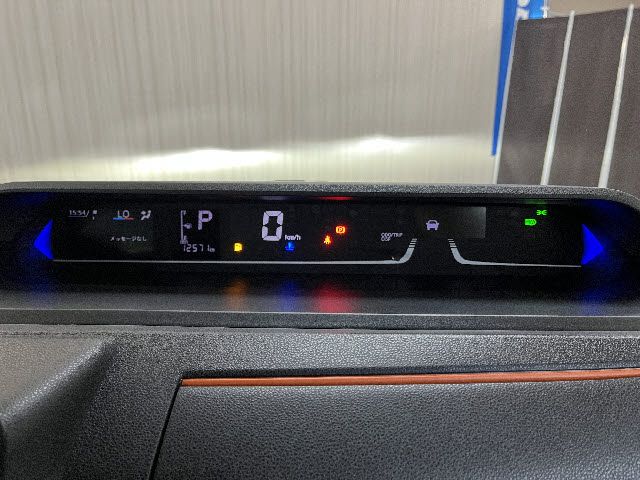 DAIHATSU TANTO FAN CROSS 4WD 2024