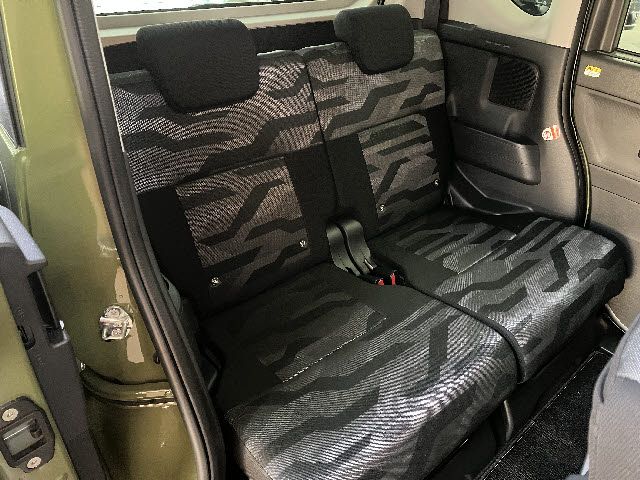 DAIHATSU TANTO FAN CROSS 4WD 2024