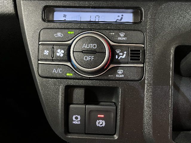 DAIHATSU TANTO FAN CROSS 4WD 2024