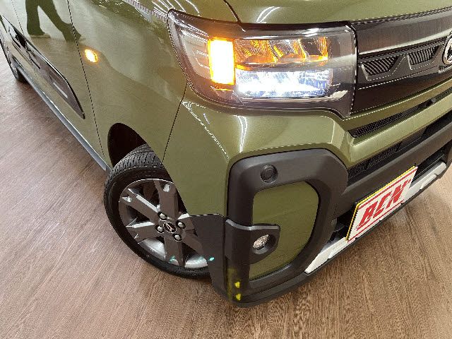 DAIHATSU TANTO FAN CROSS 4WD 2024