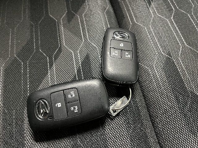 DAIHATSU TANTO FAN CROSS 4WD 2024