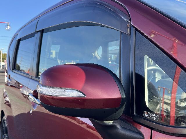 DAIHATSU MOVE CUSTOM 2015