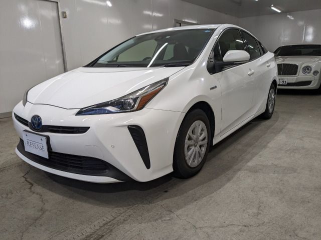 TOYOTA PRIUS 2019
