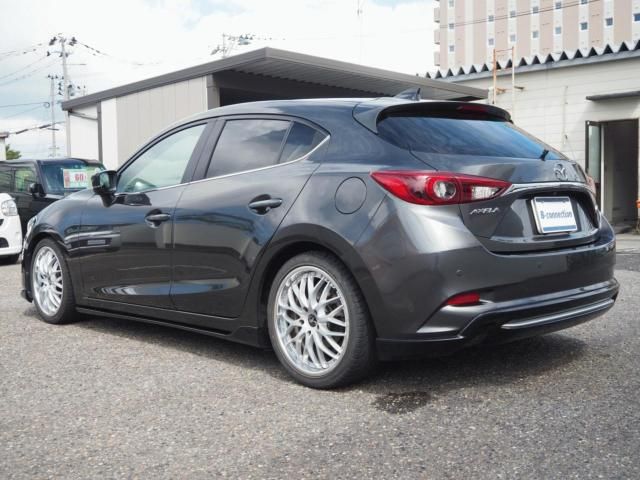 MAZDA AXELA SPORTS 2017