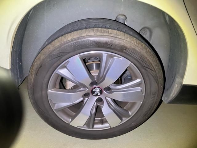 PEUGEOT PEUGEOT 2008 2015