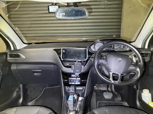 PEUGEOT PEUGEOT 2008 2015